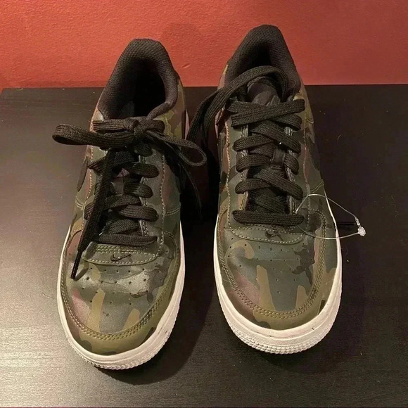 Air Force 1 LV8 GS Forest Camo - Picture 1 of 8